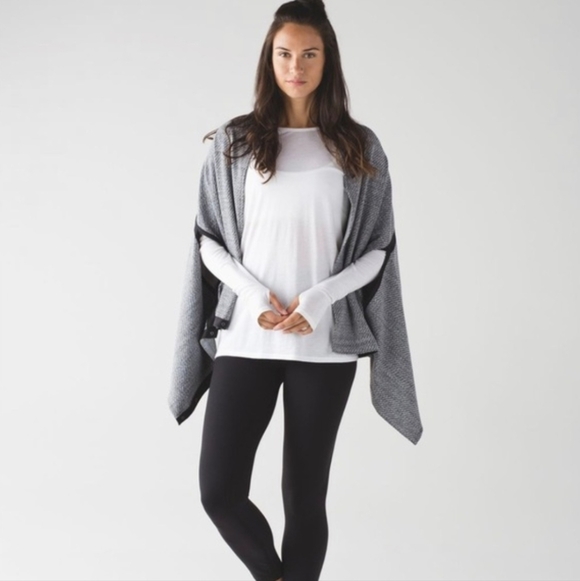 lululemon athletica Accessories - Lululemon Vinyasa Wrap Heathered Grey